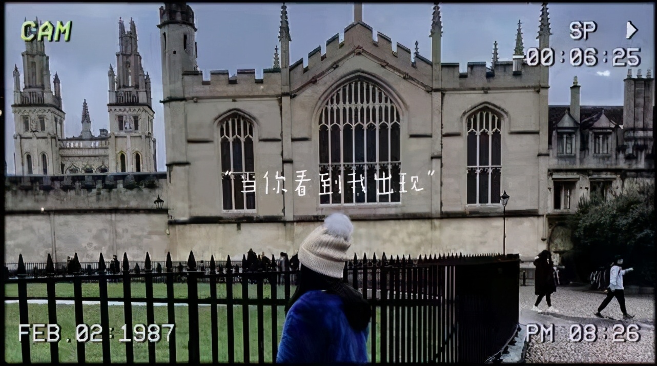 11岁王诗龄久违分享生活照，和爸爸打卡游乐园，自拍太像妈妈李湘