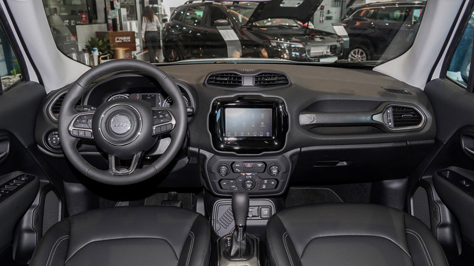 Jeep自由侠月开销超一千五？养它不如养台指南者