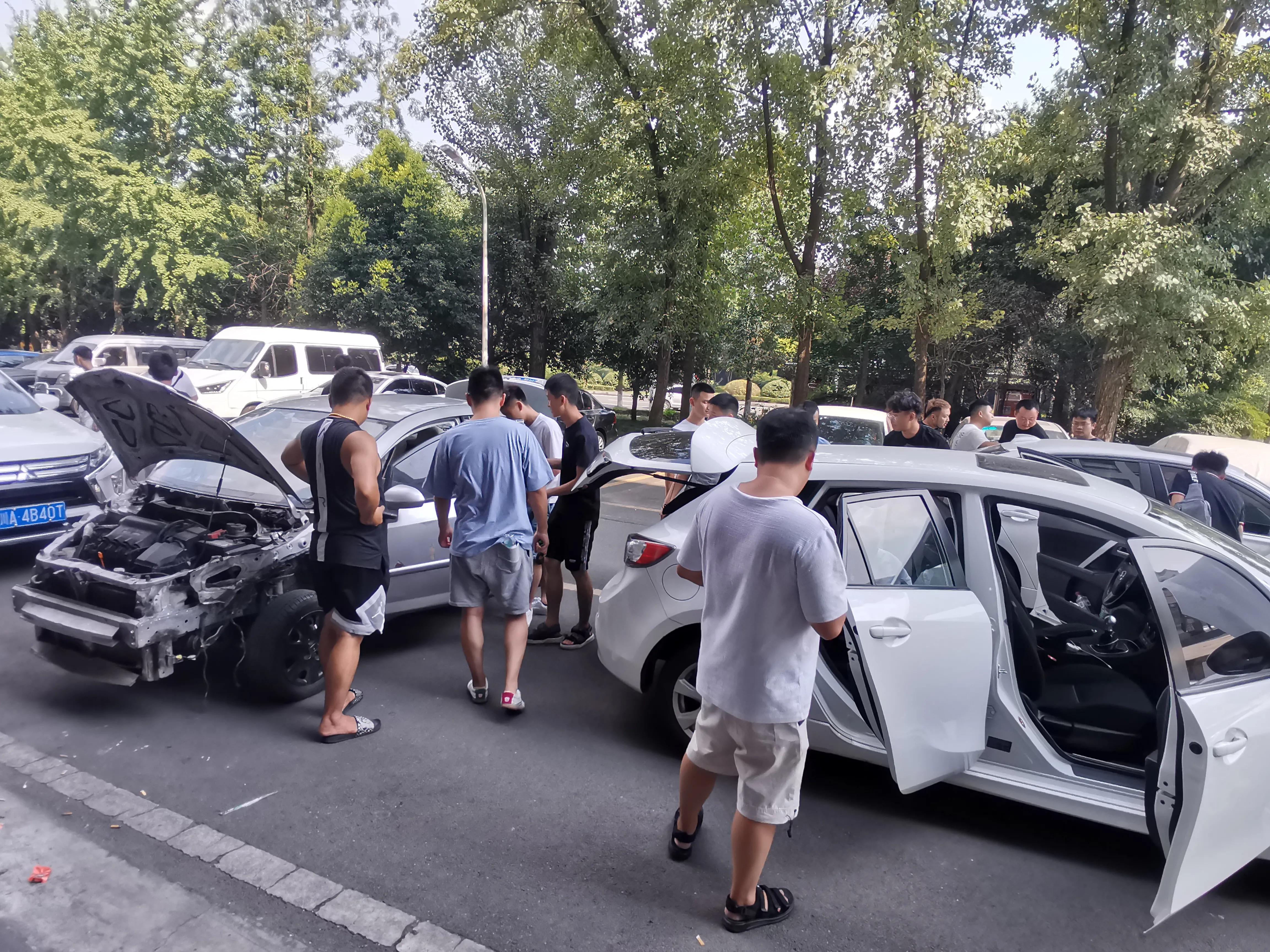 不虛此行！不僅可以學(xué)到驗車技術(shù)，還有深入市場考察交流的機會