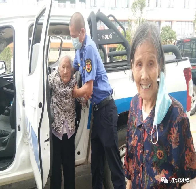 「我为群众办实事」连城县城管局：主动服务群众 助力社区疫苗接种工作