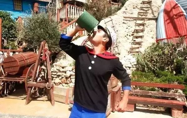 大力水手村，一部因电影拍摄走红的偏远小镇