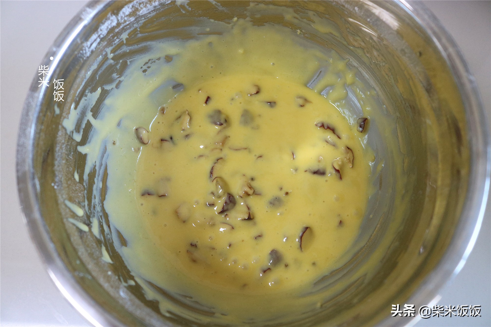 5個雞蛋，一把紅棗，教你做電飯煲蛋糕，柔軟香甜特別好吃
