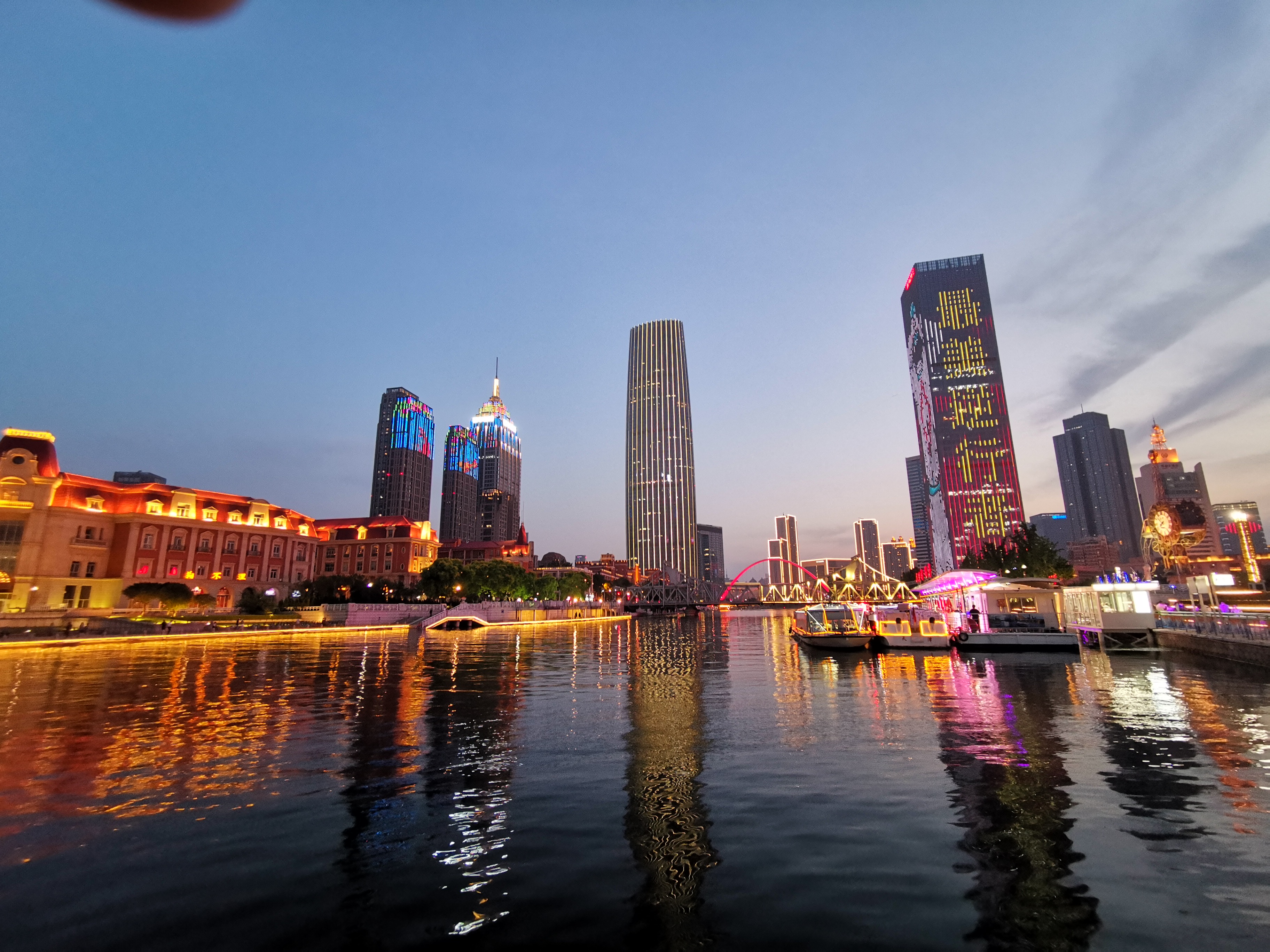 夏夜 來天津海河吧 賞橋 看夜景 徐霞客是我偶像 Mdeditor