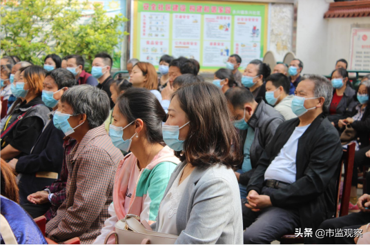 遂宁市市场监管局开展城乡接合部假冒伪劣商品辨假识假和校园食品安全​宣传活动