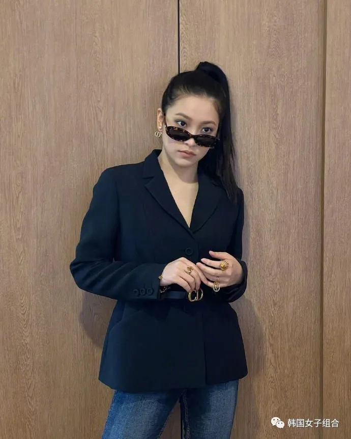 穿着同样DIOR外套的女艺人们,是仙女们没错了
