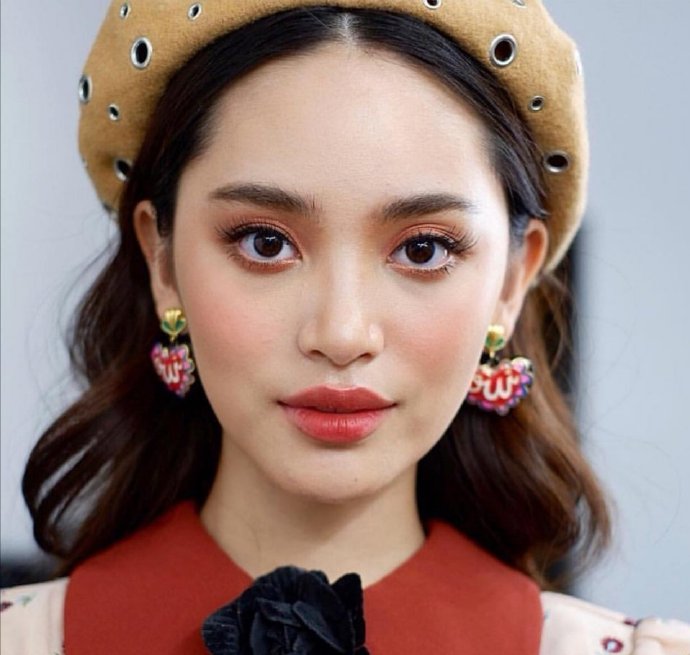 泰剧《欲火蝴蝶》爆款预定：豪门父子抢同一个女人，狗血又上头