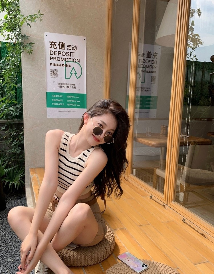 夏季穿慣了T恤，那么這三款上衣，將讓你的造型豐富起來