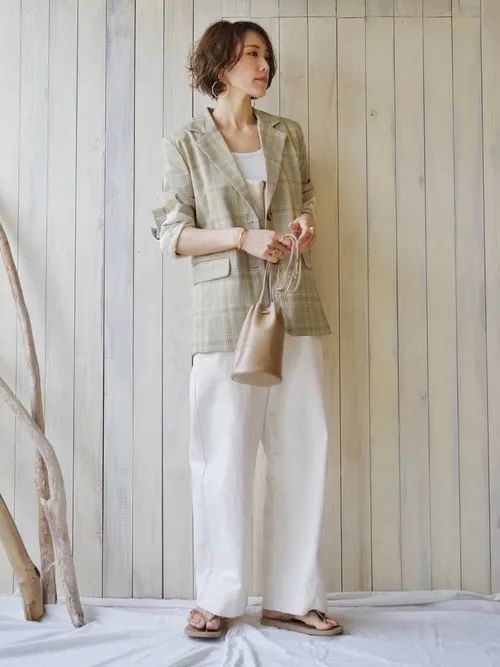 日本43岁“小姐姐”分享初秋穿搭！女人过了40也能美成这样