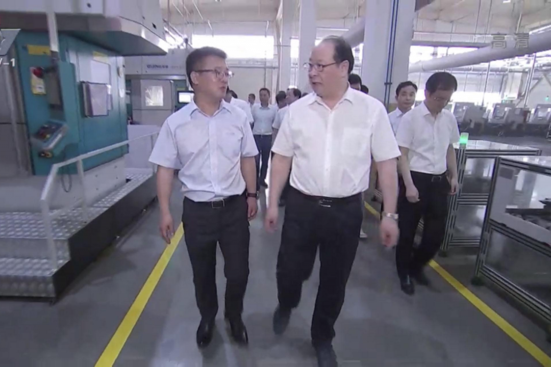 浙江省委常委、宁波市委书记彭佳学莅临奇精机械调研 公司 第1张