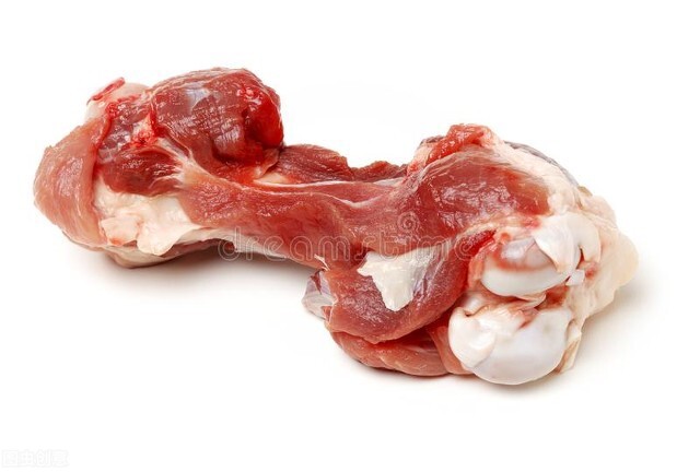 买排骨时，聪明人专挑这两个部位，肉多骨少，一斤才10元左右