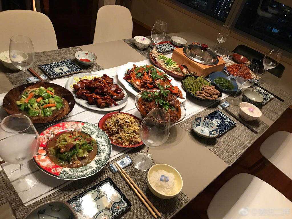 从火遍全国的“华子”到遭唾弃的“妈宝”，朱雨辰经历了什么？
