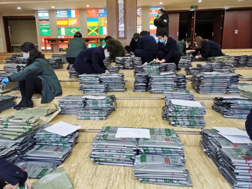 重庆成为“菜鸟驿站第一城”，90后是快递主力军，月收入过万