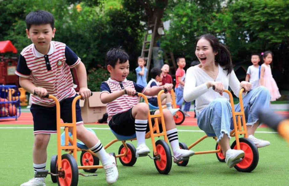 上公立和上私立的孩子，有啥不同？幼儿园老师直言：两者差距明显