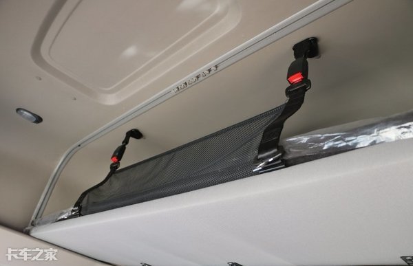 比8X4车型多拉1.2吨货，江淮格尔发K5W 8X2载货车拉