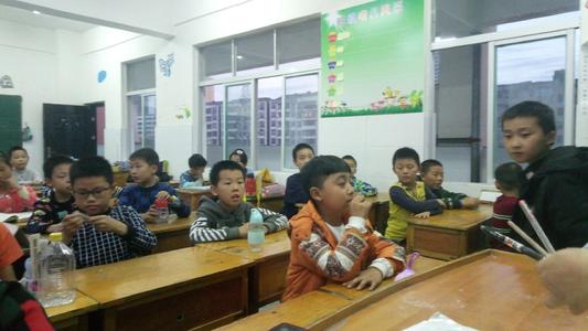 孩子在家学习注意力不集中，怎么办？4个解决角度，家长可尝试