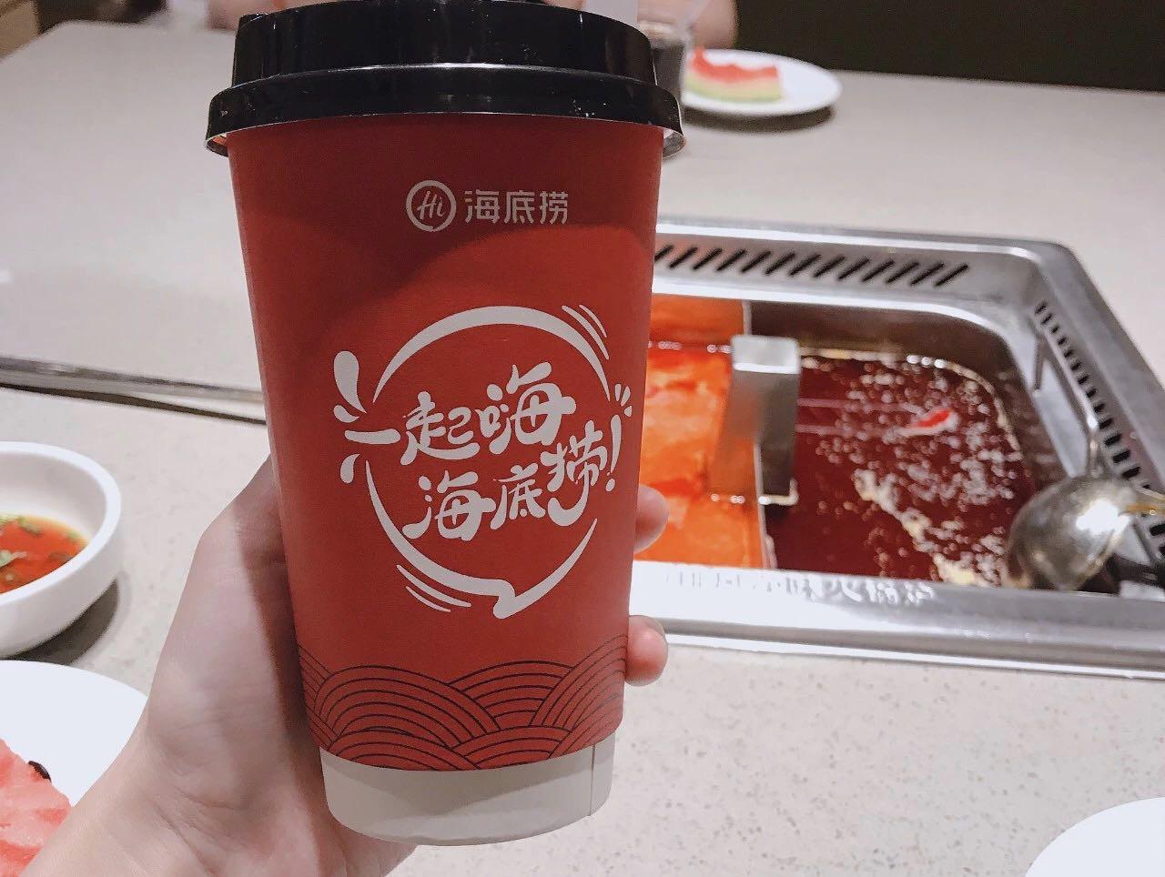 海底捞大亏10亿后进军奶茶店，海底捞卖奶茶真是扭亏法宝吗？