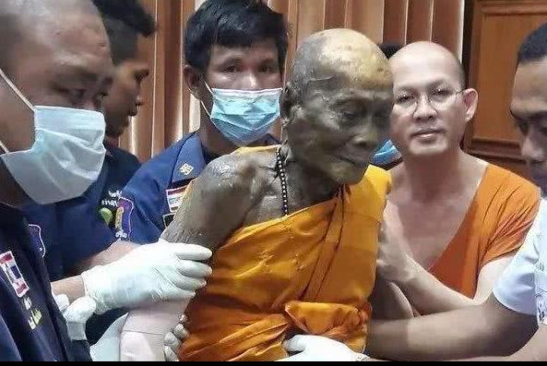 1000年后，嵩山大法王寺现肉身佛像，为何吸引大