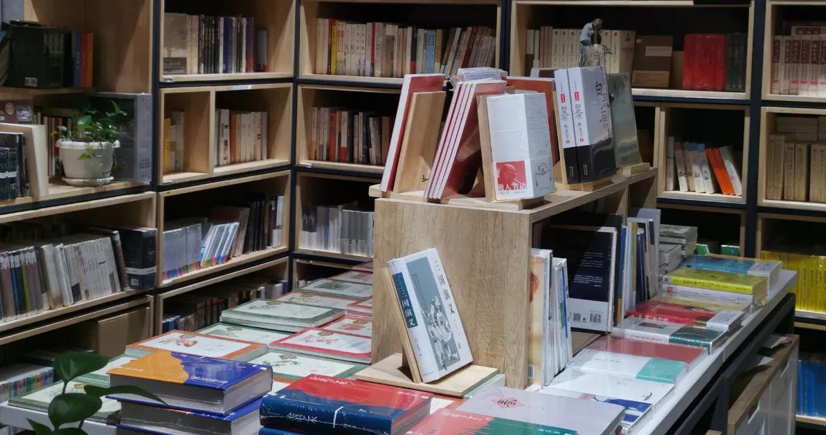 一个“书嗜”的转型：用文化情怀为阅读“点灯”