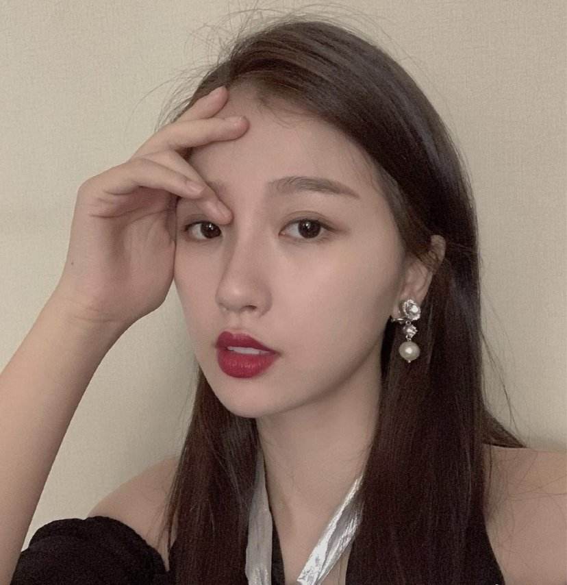 女团成员流量排名公布：硬糖少女零上榜，THE