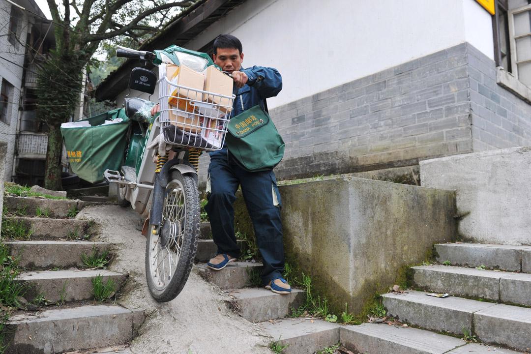 高考通知书开始送达！中国邮政提速后，迎来第一场大考