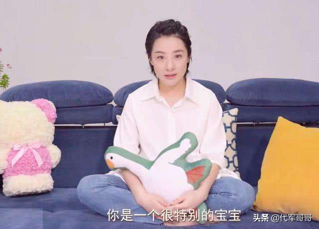 40歲劉璇近照曝光，嫁音樂才子生下一子，如今懷二胎身體出現(xiàn)不適
