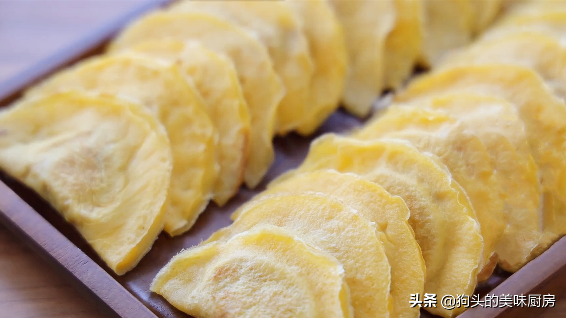 蛋餃用這個方法做，個個圓潤好看，簡單又方便，直接吃燉湯都可以