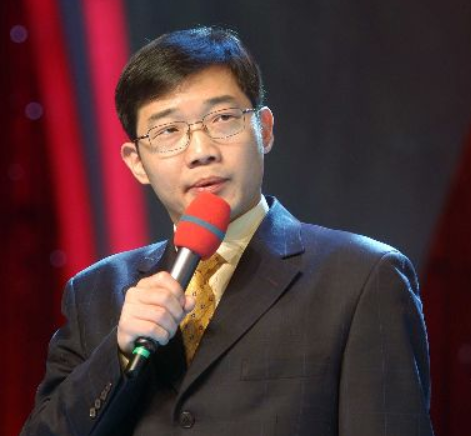 相声演员大兵捧场徒弟茶馆，网友：童年偶像又