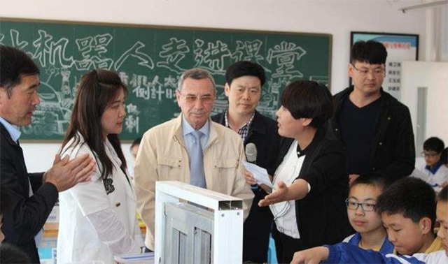 中美人才争夺战：乌克兰专家巴比奇拒美来华，