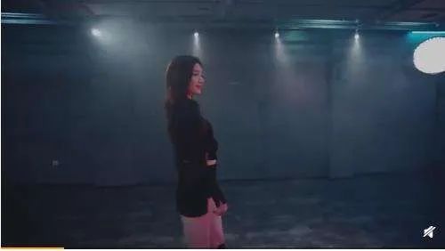 生日|江疏影生日跳7rings 这福利果然是宠粉到位简直是又A又魅