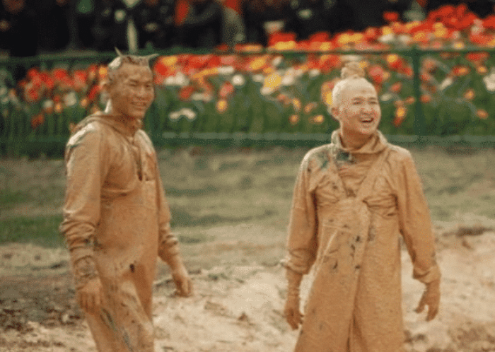 火了就开始耍大牌《奔跑吧》泥潭大战生图曝光