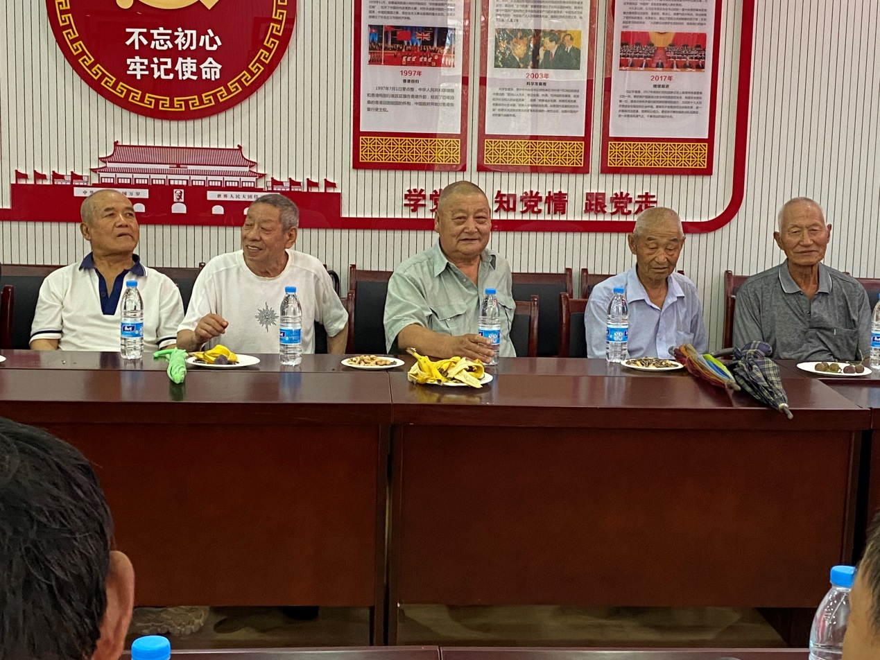 北京市通州区定海园二里社区开展“心系老兵，传递红色文明”活动