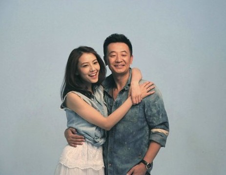 黄海波携美貌妻子首开直播，欲想转行带货直播