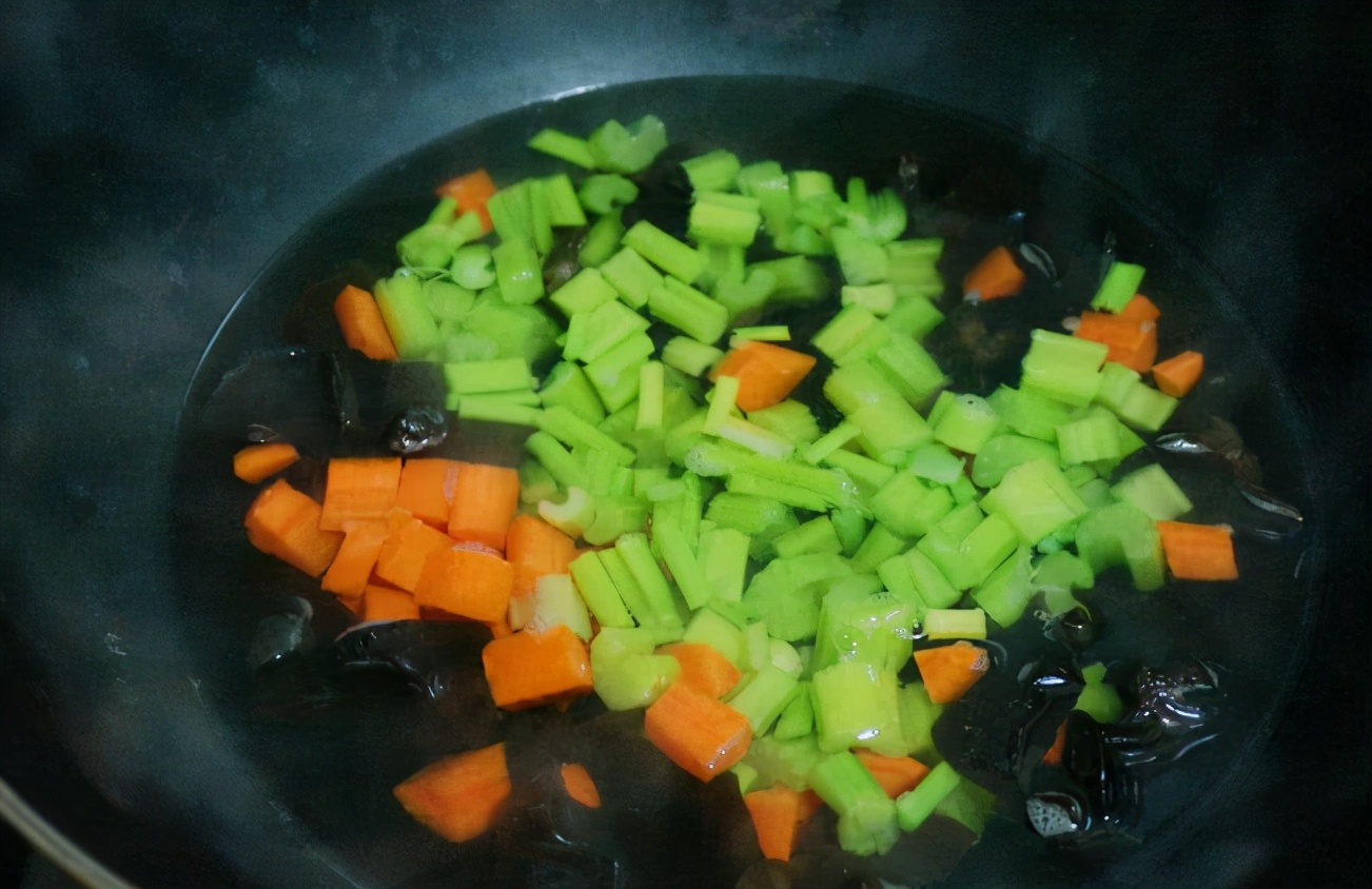 图片[6]-凉拌什锦菜做法步骤图 拌菜拌肉都香-起舞食谱网