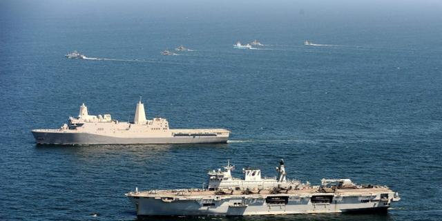 30年来头一遭！美舰遭遇奇耻一幕，被俄军舰围住仓皇逃跑