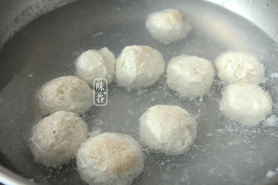 45歲阿姨輕斷食晚餐，是菜又是湯，低脂飽腹，網友：難怪吃不胖