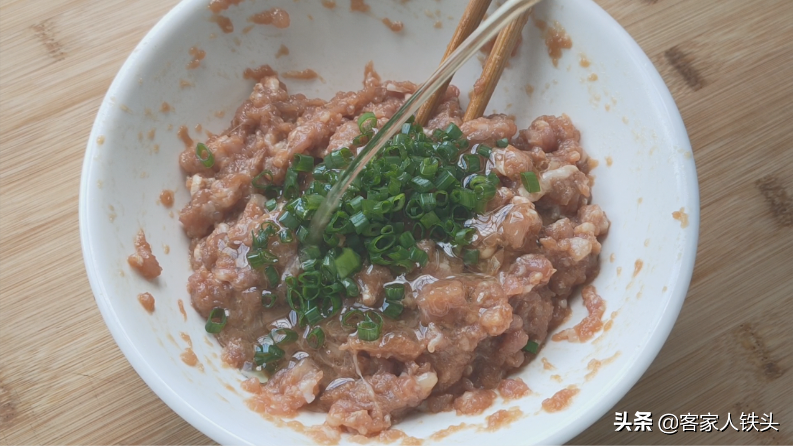 我家孩子隔三差五點吃的早餐做法，鬆軟又酥香，很多人一次吃5個