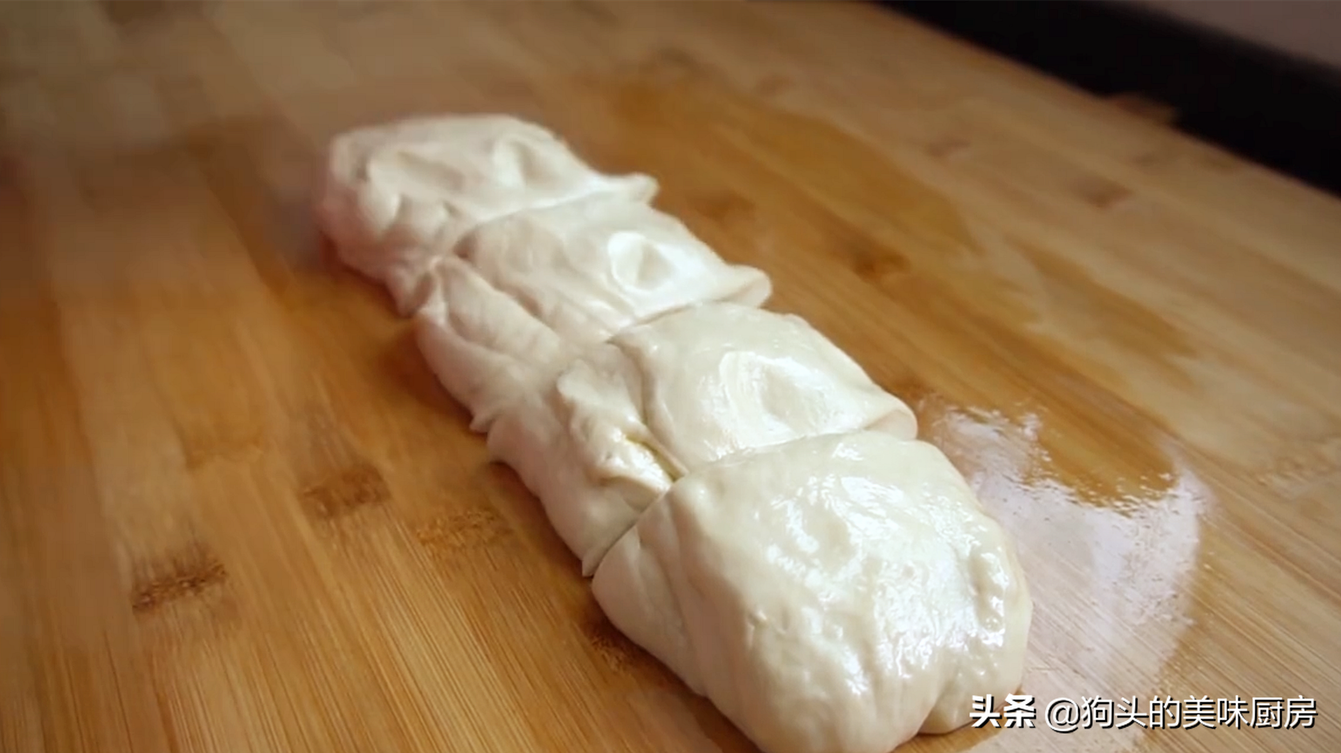 手抓餅家常做法，不用揉麵，外酥裡軟，和外面賣得一樣好吃