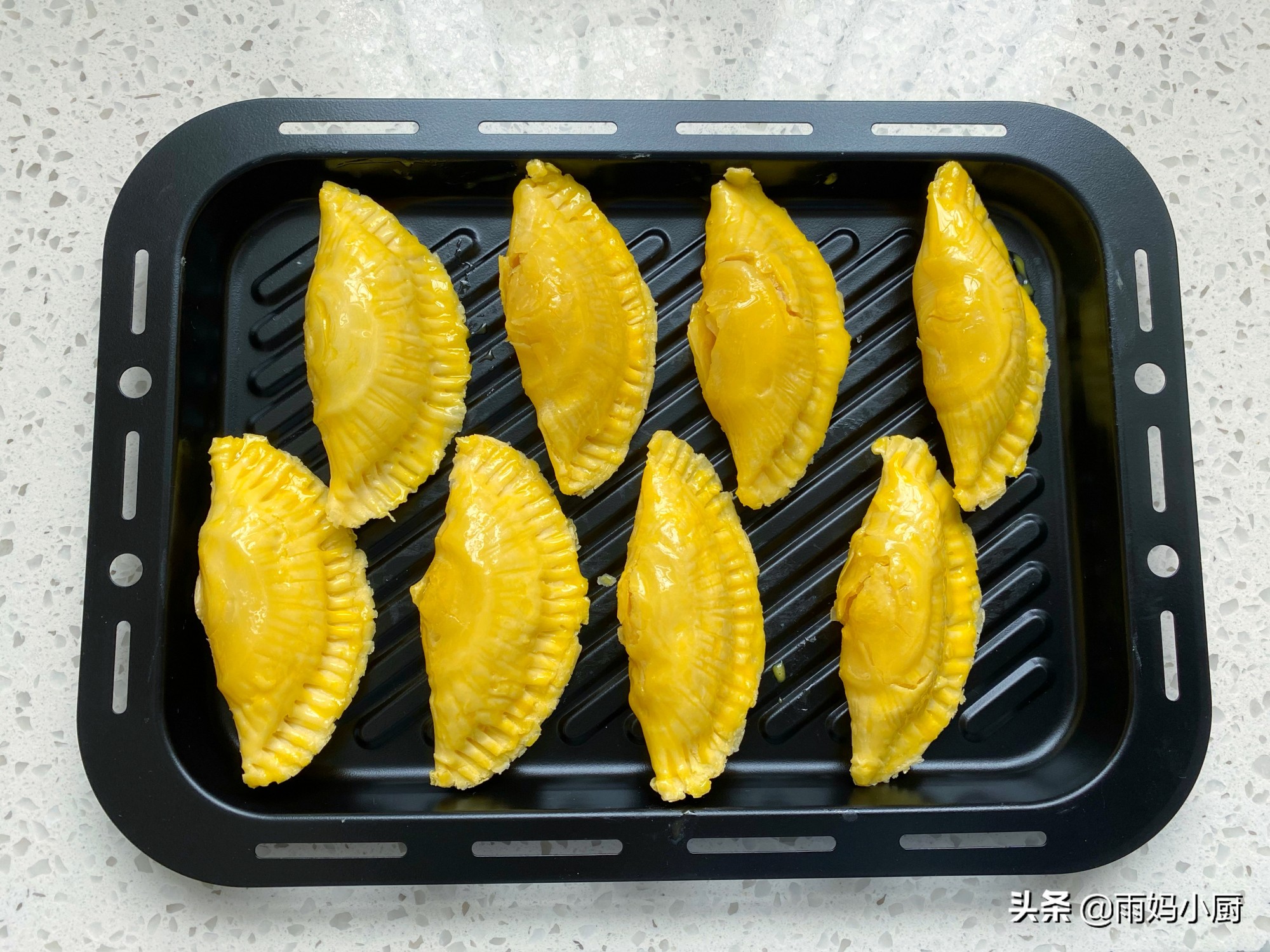 香酥掉渣的菠蘿酥，用蛋撻皮就能做，外酥里香，懶人一看也會做