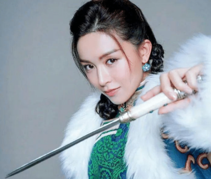 谢霆锋曾对她一见钟情，陈冠希为追她戒烟，网