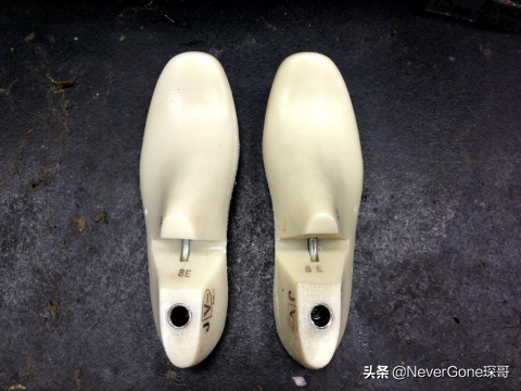 让人无法忽略的翘头——Viberg 310工装靴