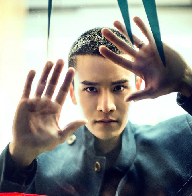 我期待已久的刑侦剧，拍出了长达30年的大案，果