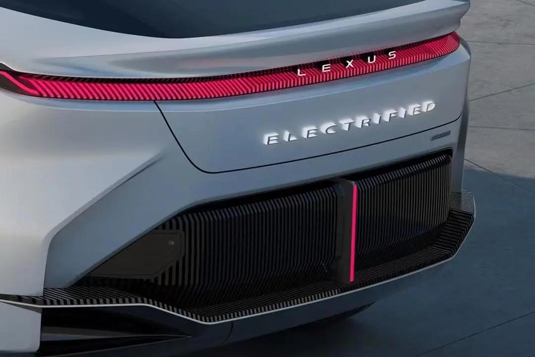 雷克萨斯全新电动车，外观堪比超跑、百公里加速只需三秒