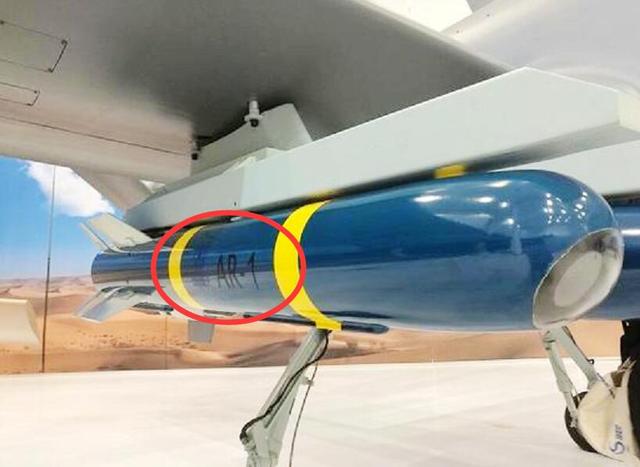 巴铁放弃忍让，连续击落印军战机，印连遭反击