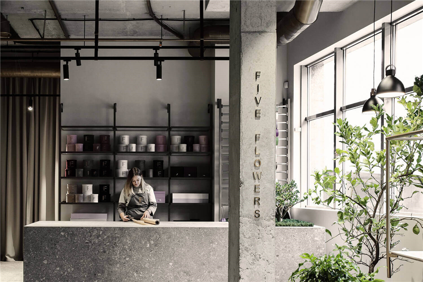 合肥花店装修设计，工业风与花店的碰撞，是一眼心动的感觉
