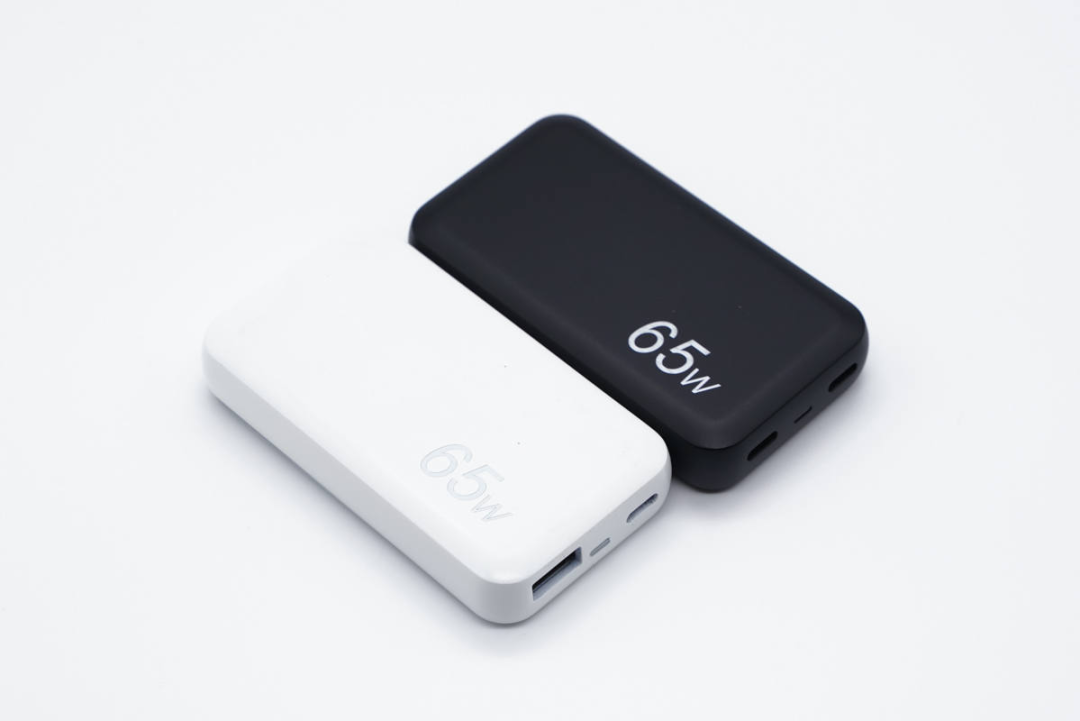 不止OPPO，这些厂商都推出了超薄快充新品