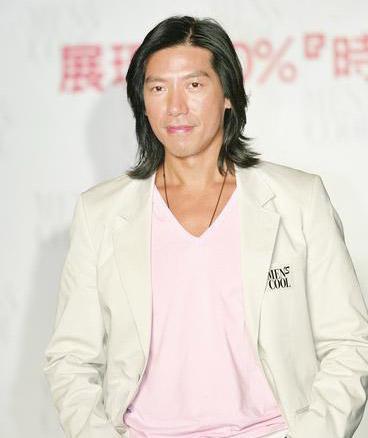 张耀扬的“堕落史”：从“反派大哥”成阶下囚，他经历了什么？