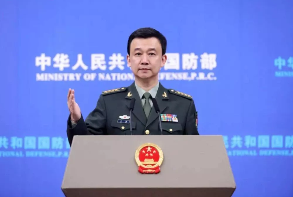 挑衅升级！美军机降落台湾，中国国防部愤怒发声：将引发严重后果