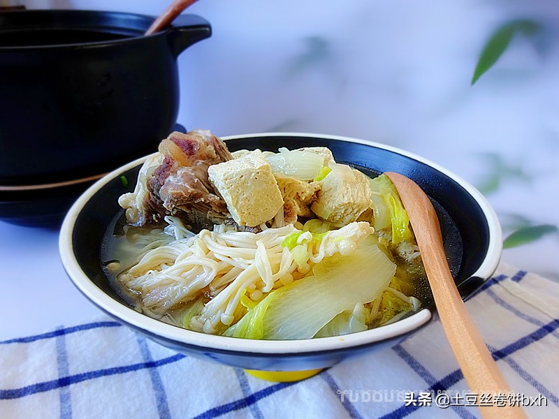 最喜歡這一鍋燉，用這幾樣食材，鮮香味美，怎麼吃都不會胖