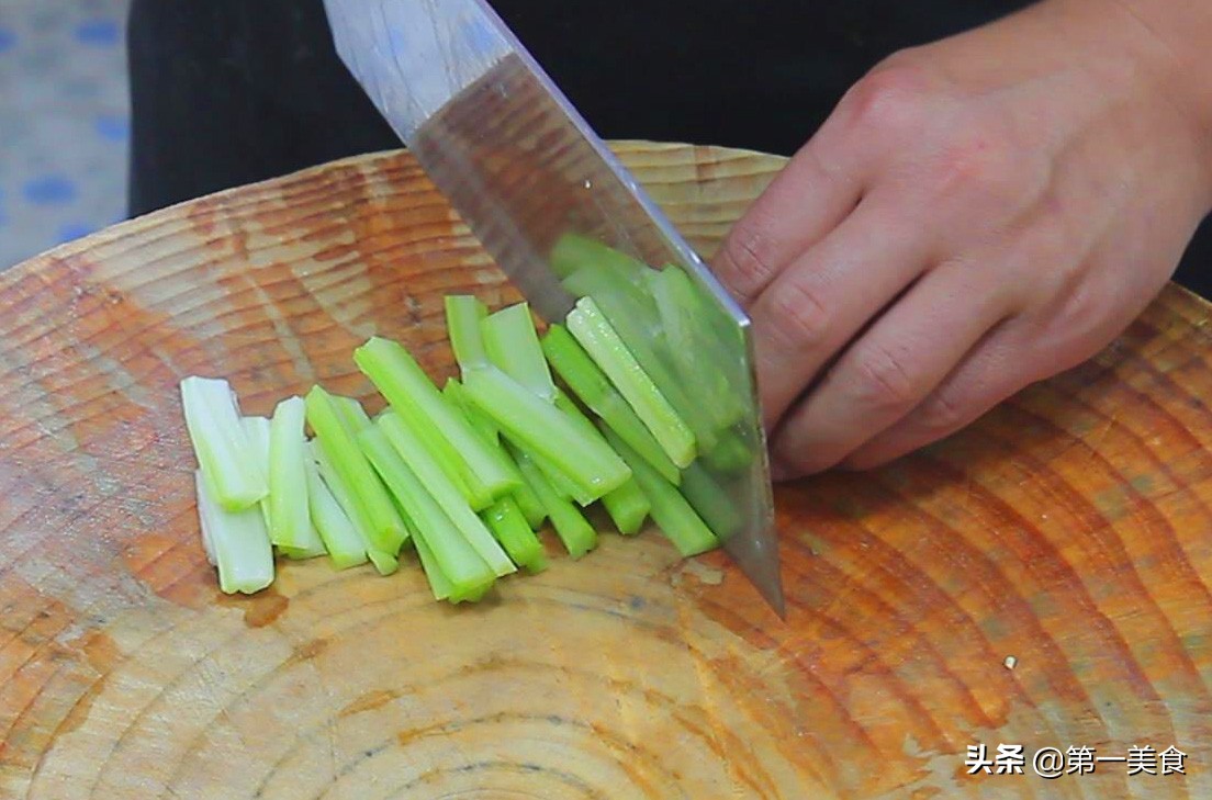 图片[15]-干锅肥肠掌握这个技巧 肥肠鲜香酥脆 不老不嫩 连吃两碗米饭-起舞食谱网