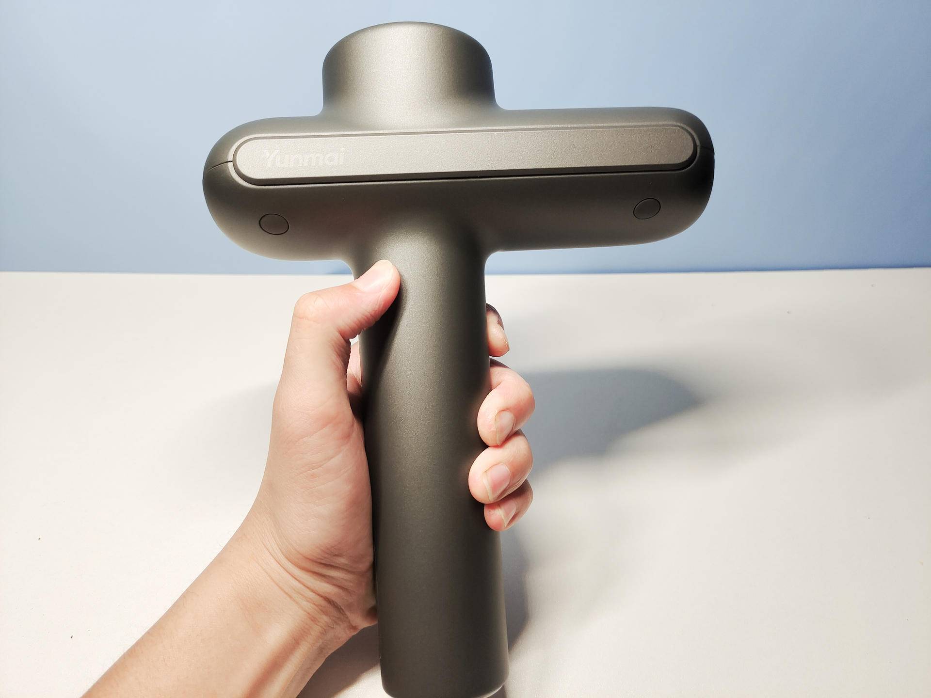 按摩放松神器，老罗同款云麦筋膜枪上手体验